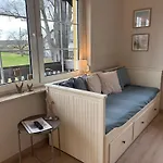 Seeblick Apartment *